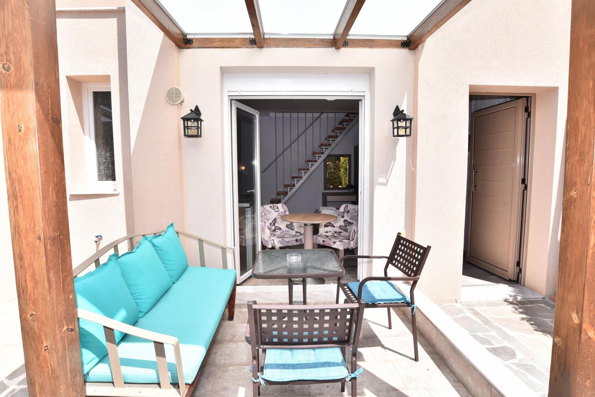Thalassa Apartments Скала Потамияс Екстериор снимка